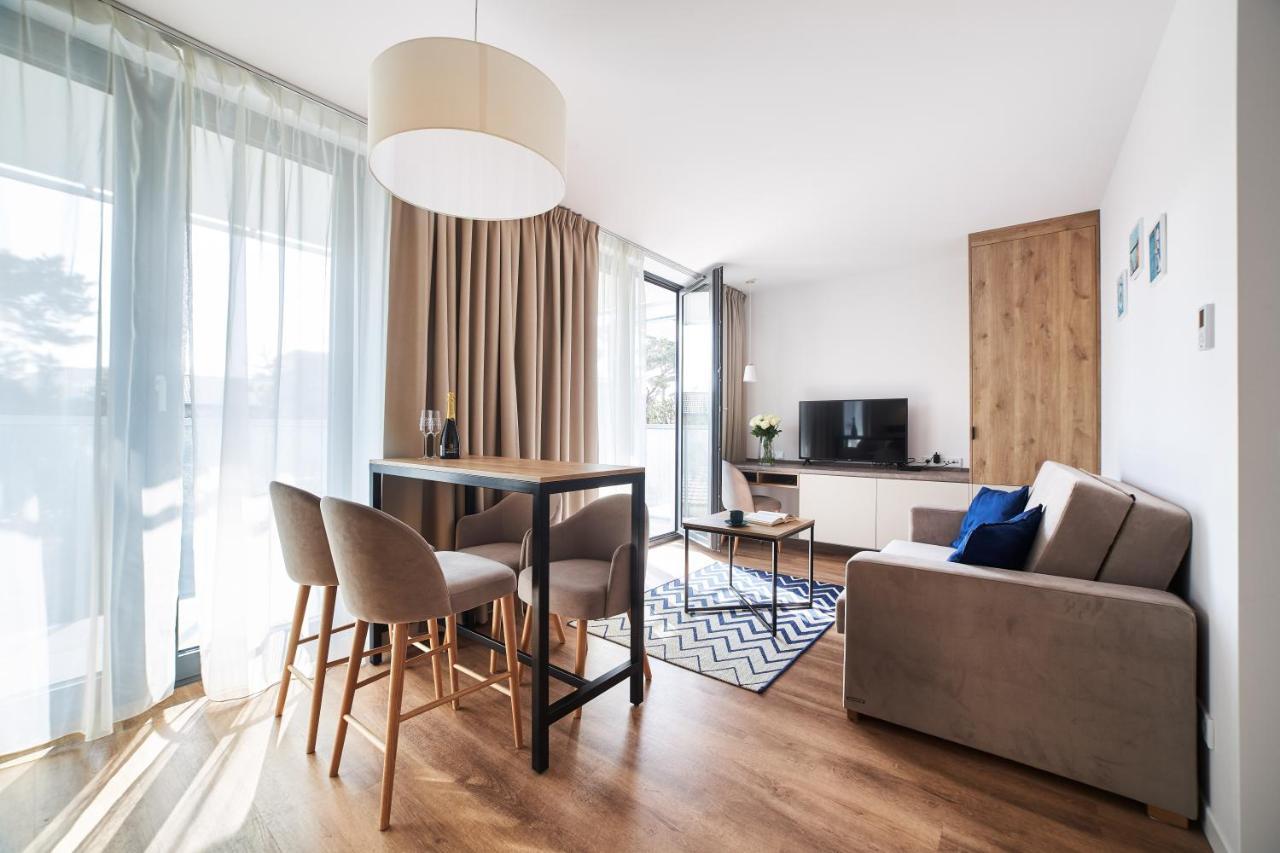 Jantaris Mielno Apartamenty Przy Plazy Bagian luar foto