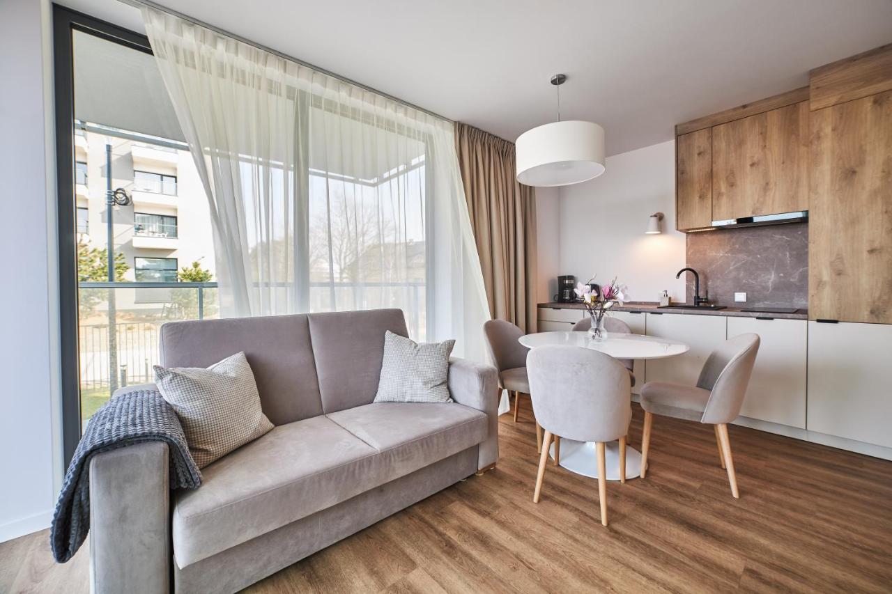 Jantaris Mielno Apartamenty Przy Plazy Bagian luar foto