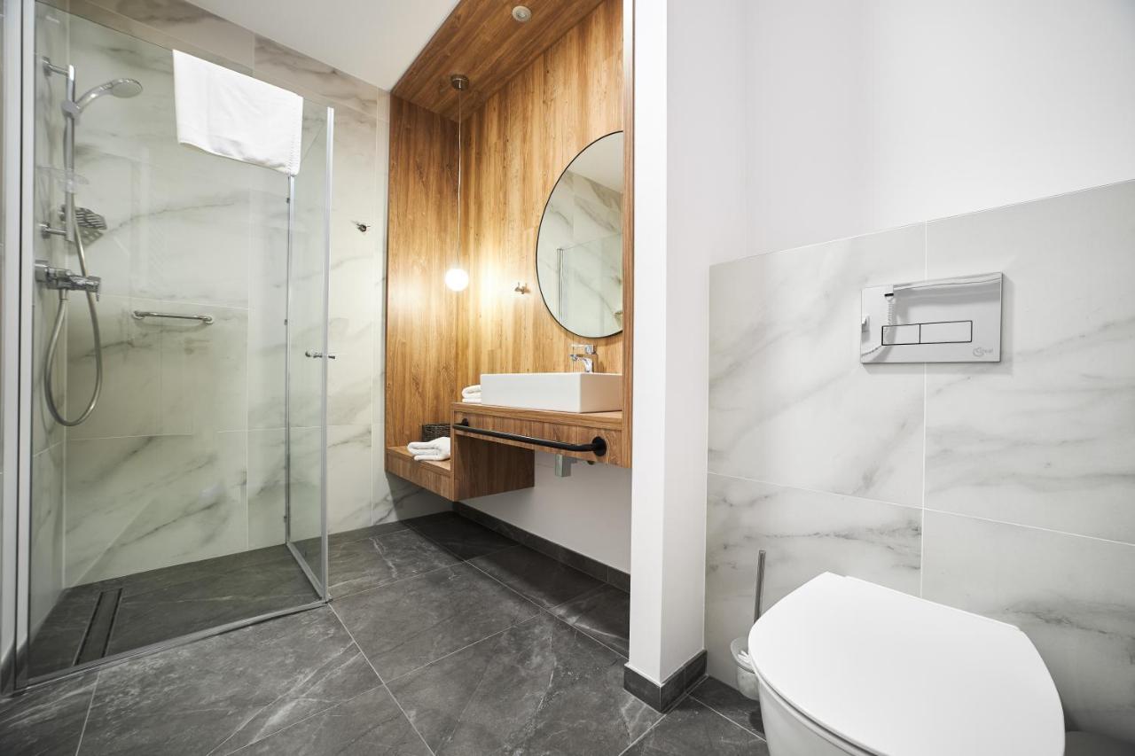 Jantaris Mielno Apartamenty Przy Plazy Bagian luar foto