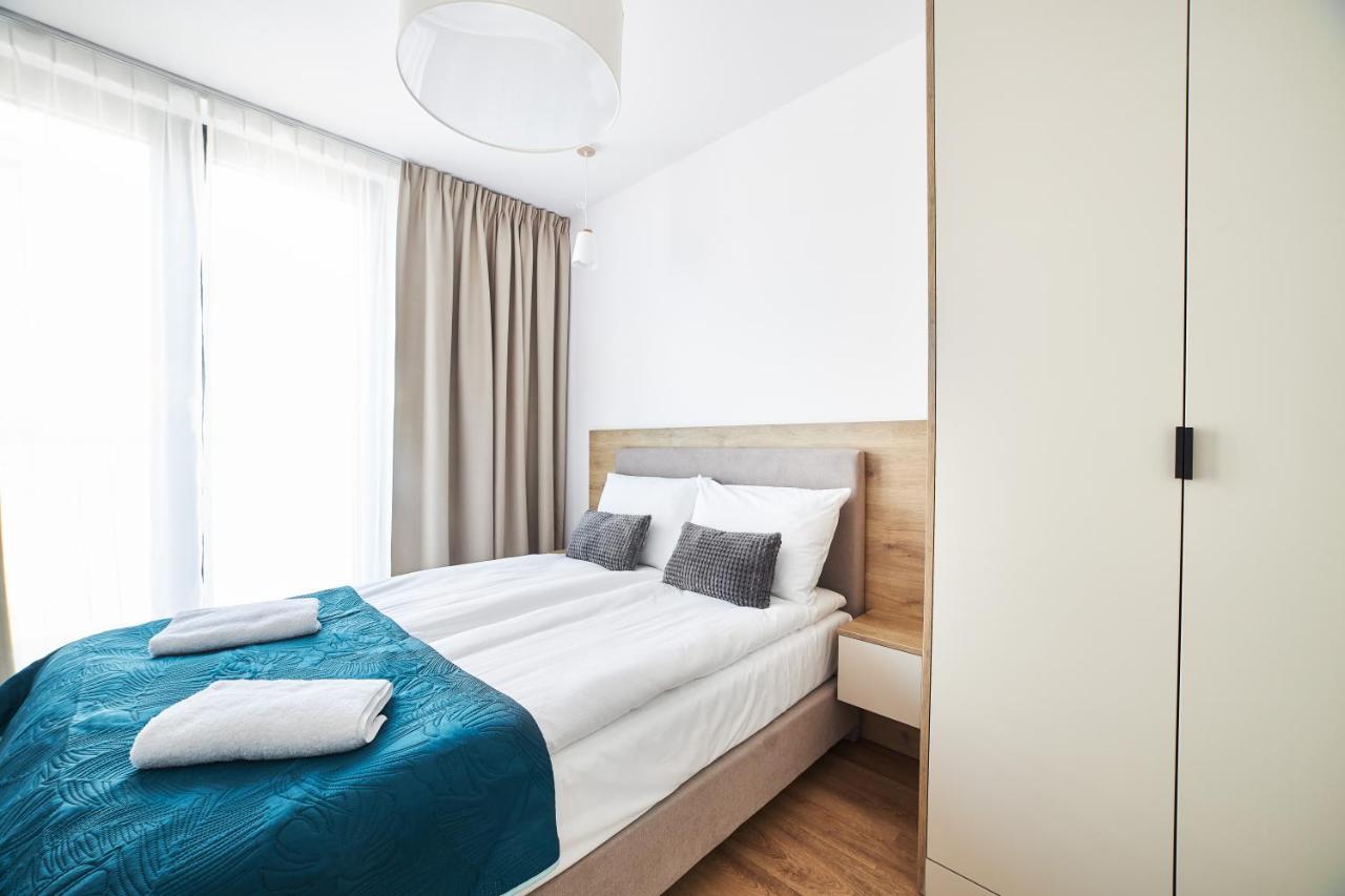 Jantaris Mielno Apartamenty Przy Plazy Bagian luar foto
