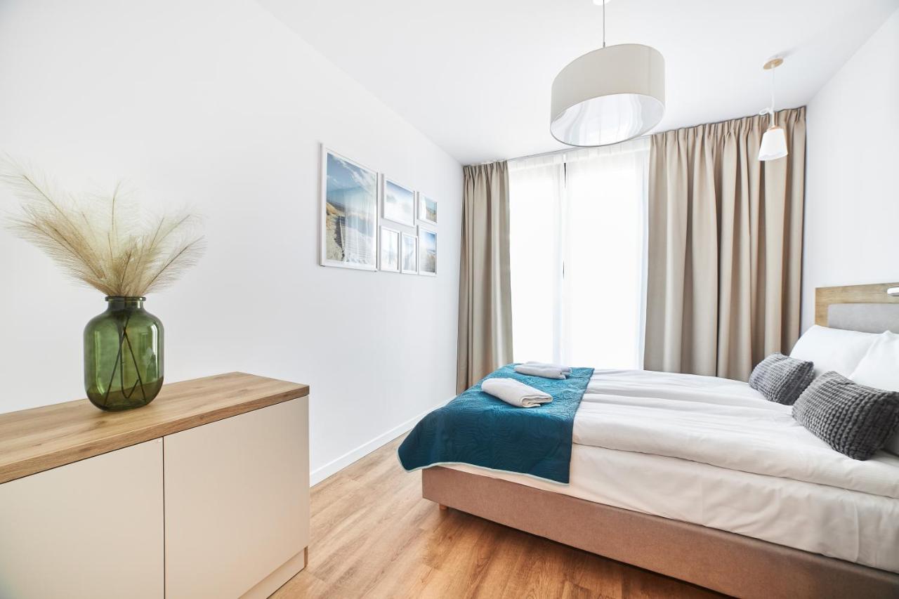 Jantaris Mielno Apartamenty Przy Plazy Bagian luar foto