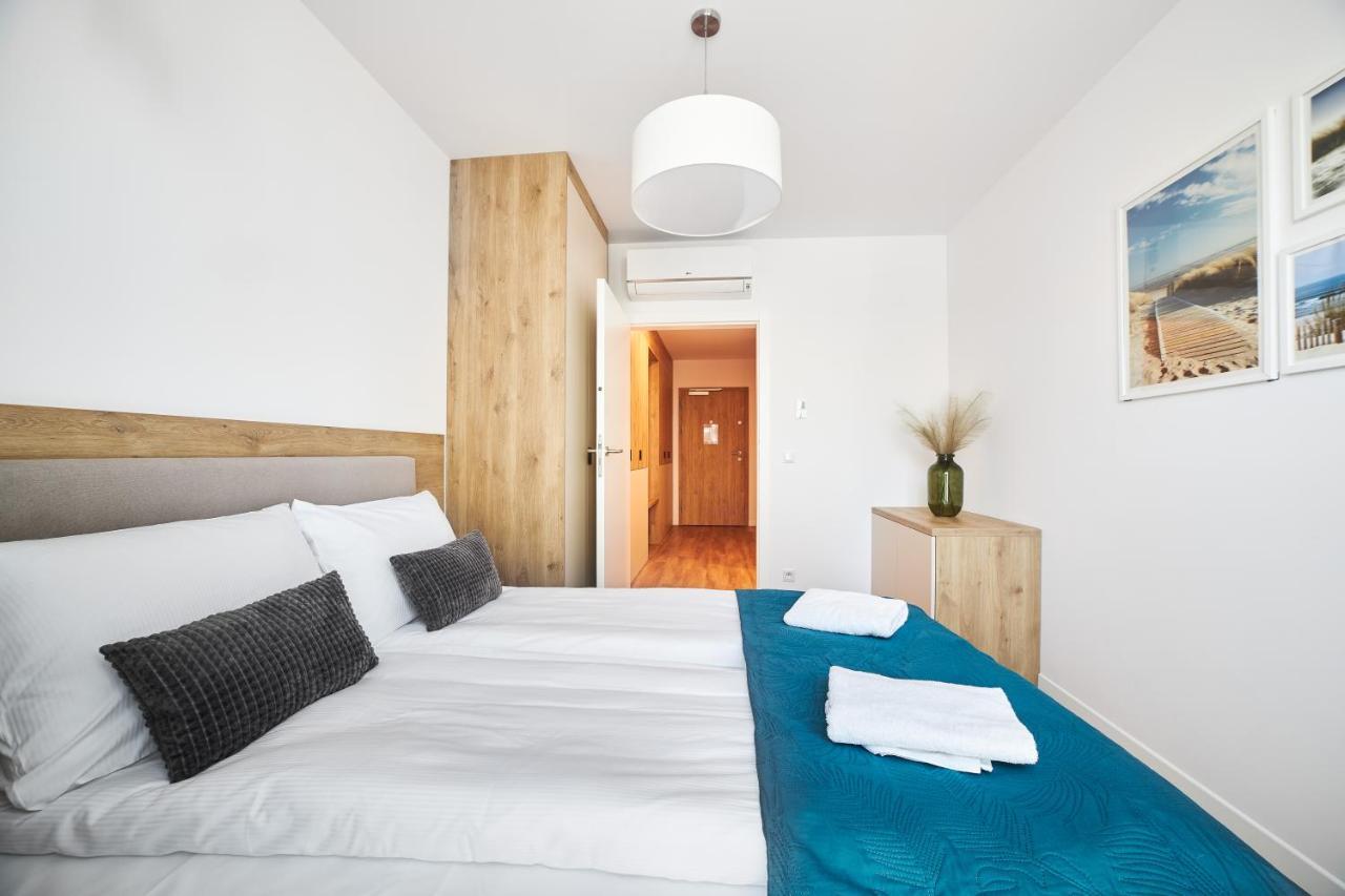 Jantaris Mielno Apartamenty Przy Plazy Bagian luar foto