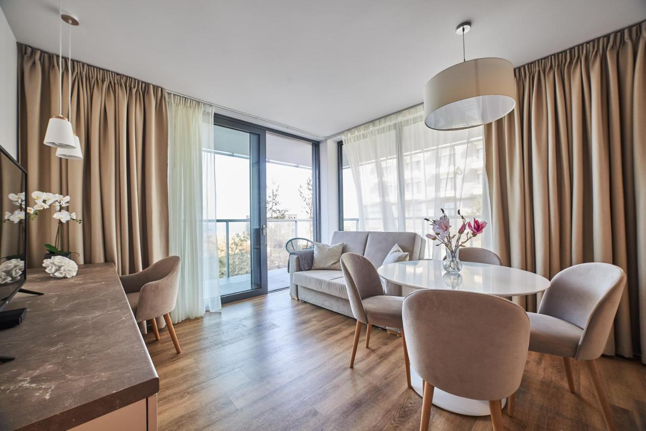 Jantaris Mielno Apartamenty Przy Plazy Bagian luar foto
