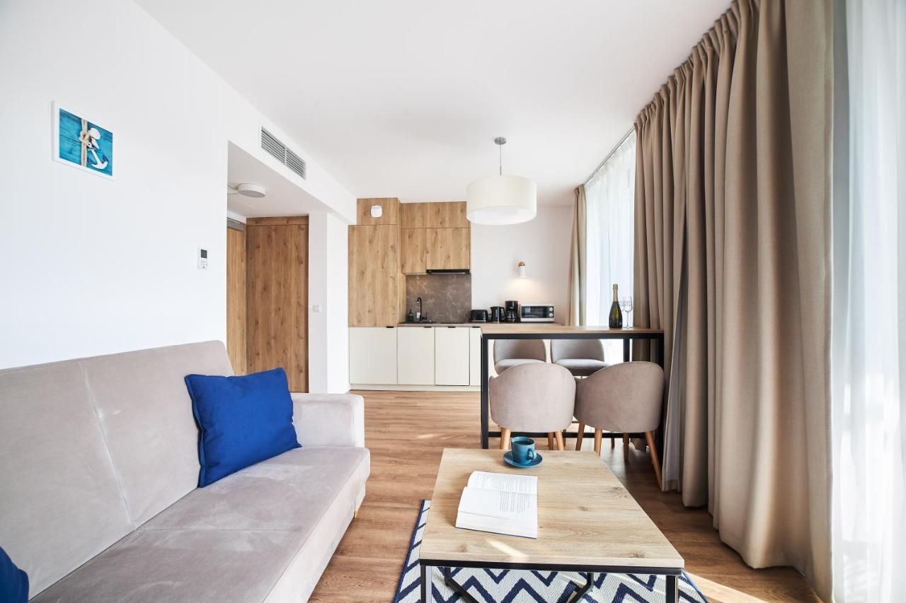 Jantaris Mielno Apartamenty Przy Plazy Bagian luar foto